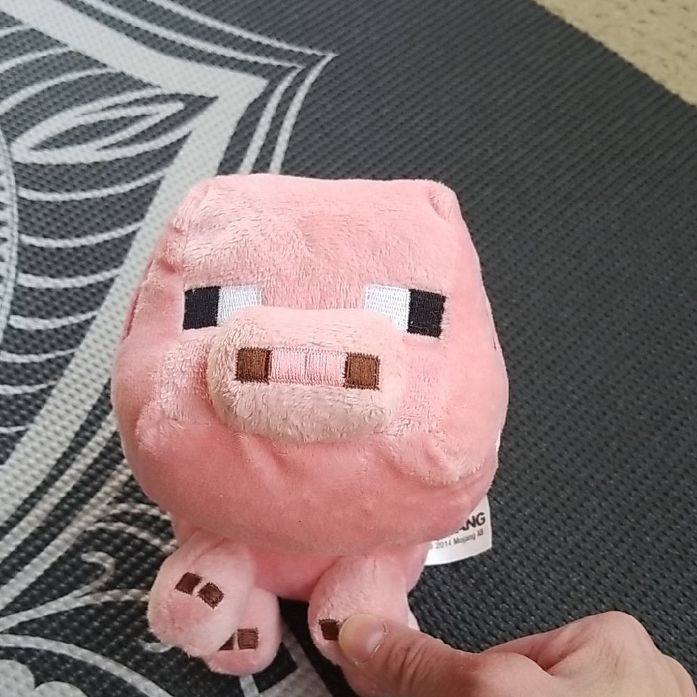 MINECRAFT Pink Pig Plush
